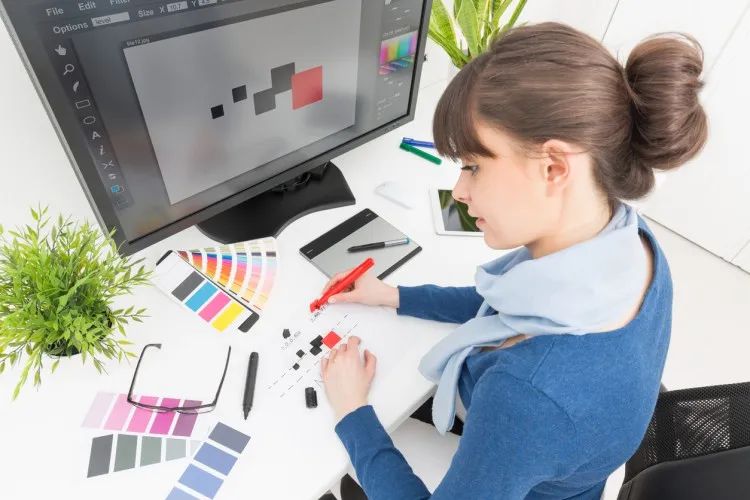 Custom - Graphic Overlays