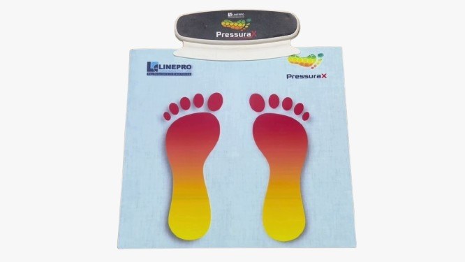 PressuraX LP4316 pressure mapping system with controller unit and mat printed with foot-shaped heatmap graphics